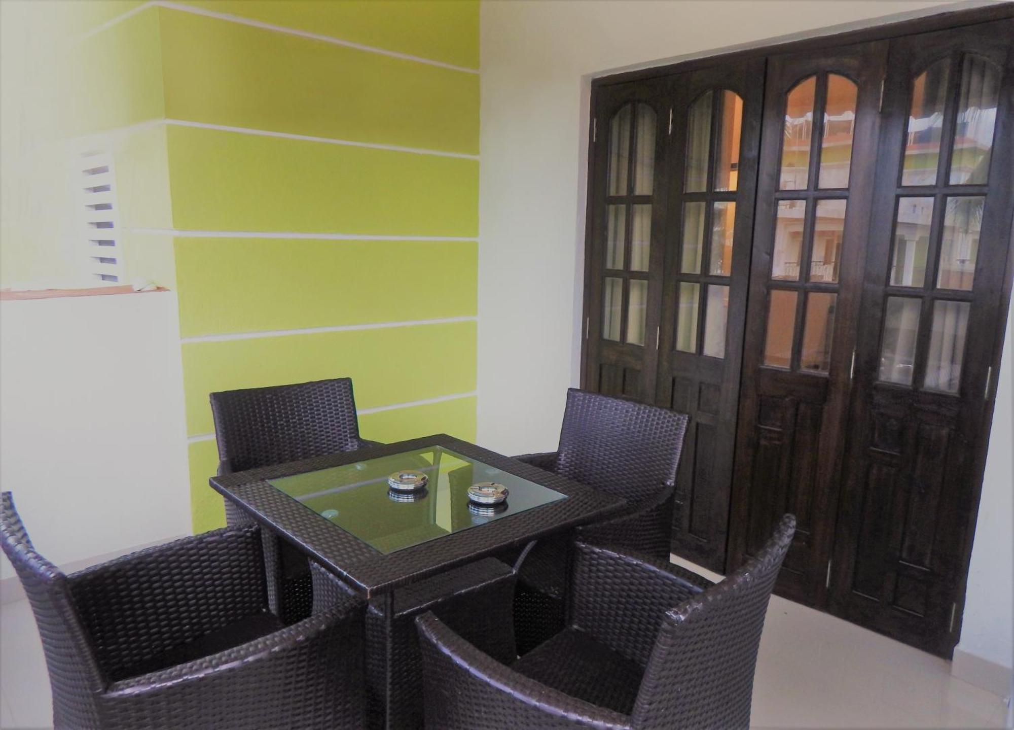 Monarch Palms Apartments, Candolim Goa Eksteriør bilde